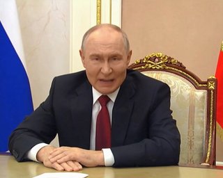 "Не расколют и не запугают": Путин обратился к россиянам из-за "выборов" в Госдуму