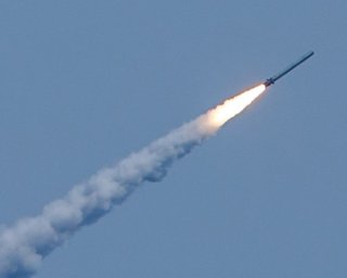 Під українським стягом: РФ може обстріляти іноземні судна поблизу Криму, — Гуменюк (відео)