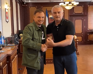Колаборант Стремоусов знову втік із Херсона, цього разу до Криму (відео)