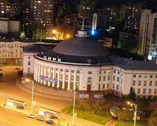 Янукович и Бердымухамедов сходят в цирк