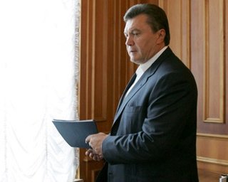 Янукович дал указания по подготовке летнего отдыха детей