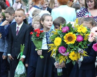 Супрун рассказала, нужно ли покупать ребенку школьную форму