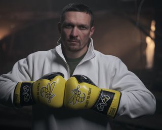 "Він один з найвеличніших": ексчемпіон UFC Джонс назвав умови бою з Усиком