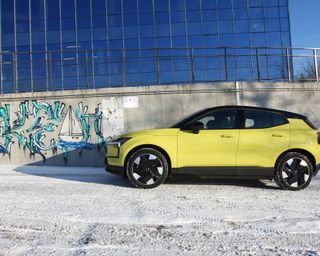 Маленькая шведская ракета: тест-драйв электрокроссовера Volvo EX30 (фото)