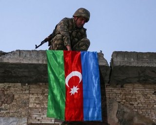 Азербайджанских солдат обвиняют в обезглавливании армянского старика (видео)