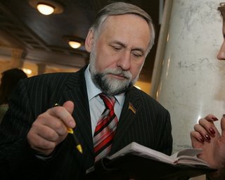 Кармазин готовит иски о лишении мандатов еще нескольких депутатов, - СМИ