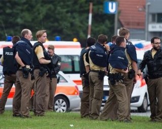 В торговом центре в Мюнхене неизвестный застрелил 15 человек, - СМИ