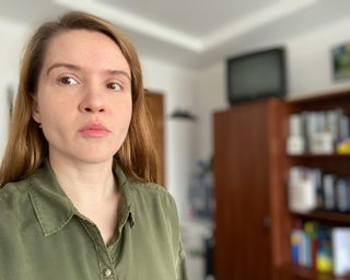 "Вернутся с курортов": Безуглая обвинила Кличко, что тот в отпуске — тот ответил