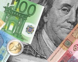 Насильственного перевода валютных накоплений граждан в гривню не будет, - эксперт