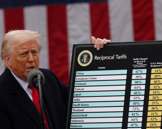 Трамп запровадив "взаємні мита" для держав по всьому світу: скільки платитиме Україна