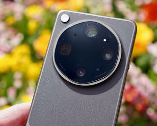 Флагман Android з трьома камерами по 200 МП: який смартфон порадує якістю фото