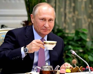 Путин не захотел ехать в Херсонскую область после подрыва Каховской ГЭС, — Песков