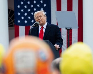 Нові мита Трампа серйозно вдарять по американському ВПК, — Politico