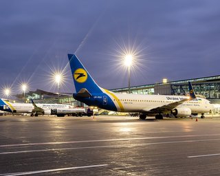 Москва може погодитися: Україна хоче домовитися про "аеропортне перемир'я" з Росією, — Politico