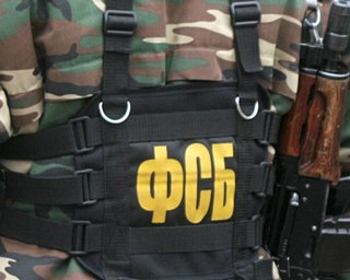 В Симферополе в доме у крымского татарина силовики искали взрывчатку и оружие