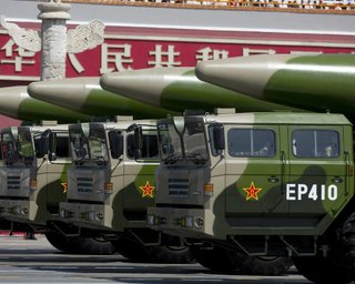 Загроза флоту США: Китай успішно випробував і розгорнув нову гіперзвукову ракету DF-27, — ЗМІ