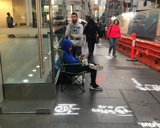 В Австралии уже занимают очередь за iPhone 8