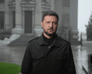 "Прекратите политические игрища": Зеленский в своей речи призвал украинцев к единству (видео)