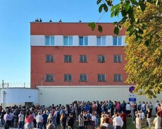 В Минске засняли снайперов на крыше Центра изоляции правонарушителей