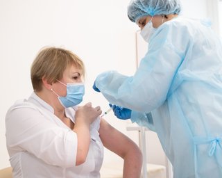 В Украине выявили 7 неблагоприятных событий после вакцинации, - Ляшко