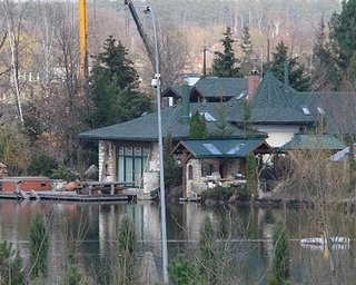 Используя служебное положение, Ющенко построил себе личный хутор, - СМИ