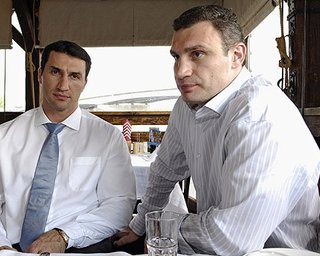 Кличко не покинут бокс, пока не заберут пояс у Хэя
