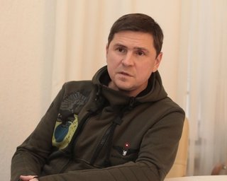 "Если реалистично говорить": Подоляк раскрыл один из возможных сценариев окончания войны (видео)