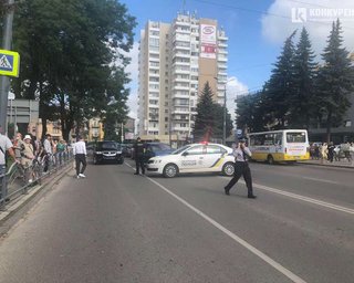 Луцкий террорист выбросил из окна автобуса боевую гранату