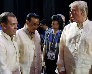 Кидався словом на "букву Я": Трамп заявив, що колишній президент РФ Медведєв багато собі дозволяє