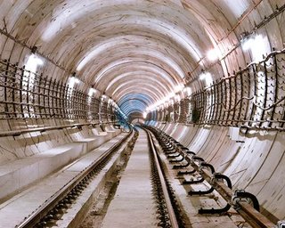 До октября 2013 года в Киеве на Одесской площади появится метро