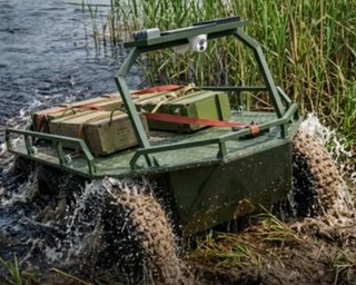 Более 40 км сушей и водой: ВСУ впервые дали роботу-амфибие боевую задачу