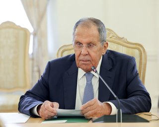 Росія готова сісти за стіл переговорів з Україною: Лавров зробив заяву