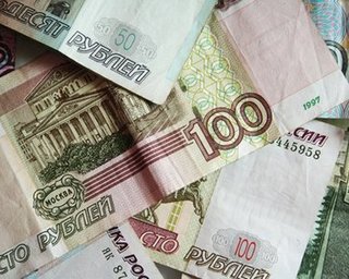 В России вырос официальный курс евро и доллара