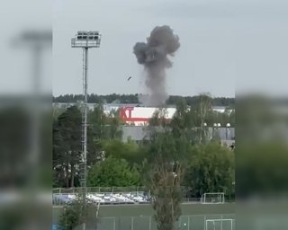 Взрывы в Московской области: украинские дроны поразили предприятия "Радуга" и "Кронштадт" (видео)