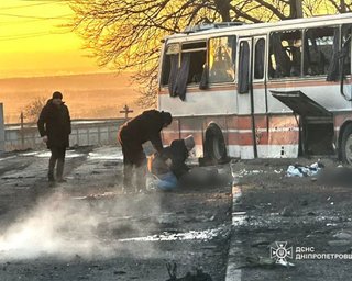 Удар РФ по автобусу на Днепропетровщине: число погибших возросло до 15 человек (фото)