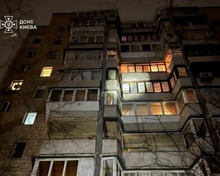 Повреждены дома, есть пострадавшие: что известно о последствиях ночной массированной атаки РФ на Киев и Днепр (фото)
