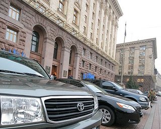 Перевыборы в Киеве: замы Черновецкого готовятся к сокращениям