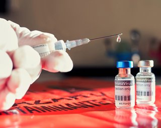 Вакцини, які ми вибираємо. Переваги та ризики вакцинації від коронавірусу