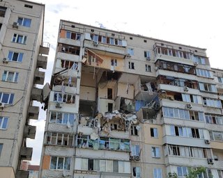 Взрыв на Позняках: полиция изъяла документы в Киевгазе и провела обыск у слесаря