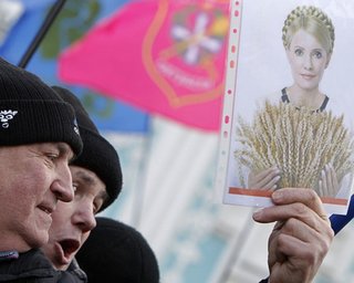 Депутат ПР: Тимошенко, если считает себя невиновной, должна быть заинтересована в рассмотрении дела в суде