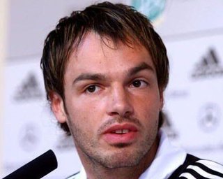 ЧМ-2010: сборная Германии потеряла основного защитника