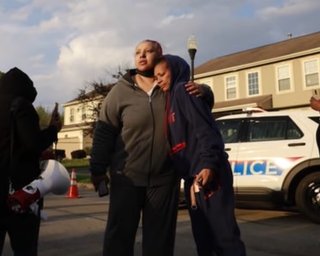 В США полиция при задержании убила 16-летнюю чернокожую девушку (видео)