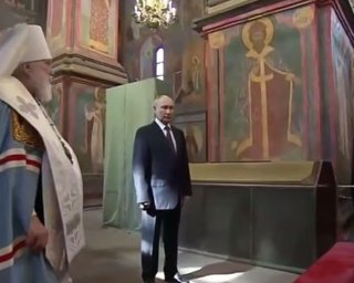 Дмитра Донського хочуть "відправити" на фронт: у Кремлі "знайшли" і показали Путіну мощі князя