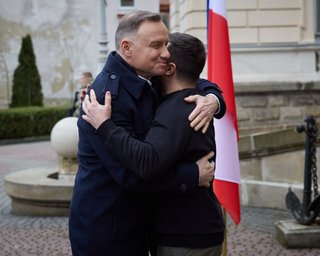 Польща припиняє постачання снарядів і зброї в Україну: в уряді пояснили своє рішення