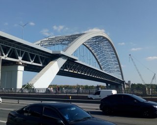 Киев готовит новую схему движения мостами после повреждений: решение экстренно примет Совет обороны