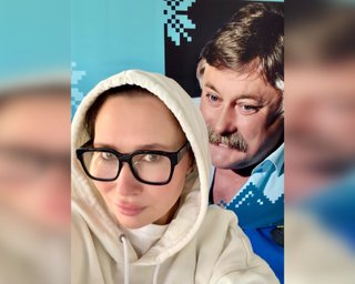 Мозгова обурена через ситуацію з фільмом про її знаменитого батька (фото)