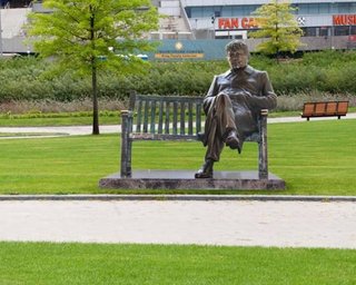 "Шахтер" хотел установить памятник Луческу, но передумал после его назначения в "Динамо"