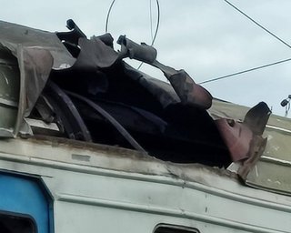 Дрон РФ попал в электричку под Харьковом: "Флеш" рассказал, как защитят поезда