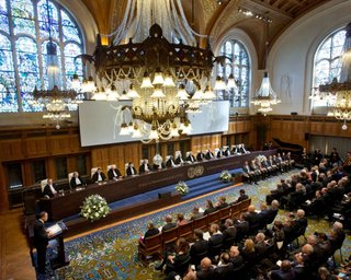 Завтра в Гааге огласят решение по обеспечительным мерам в иске Украины к России