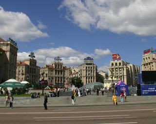 ГАИ ограничит движение транспорта в центре Киева из-за акций протеста